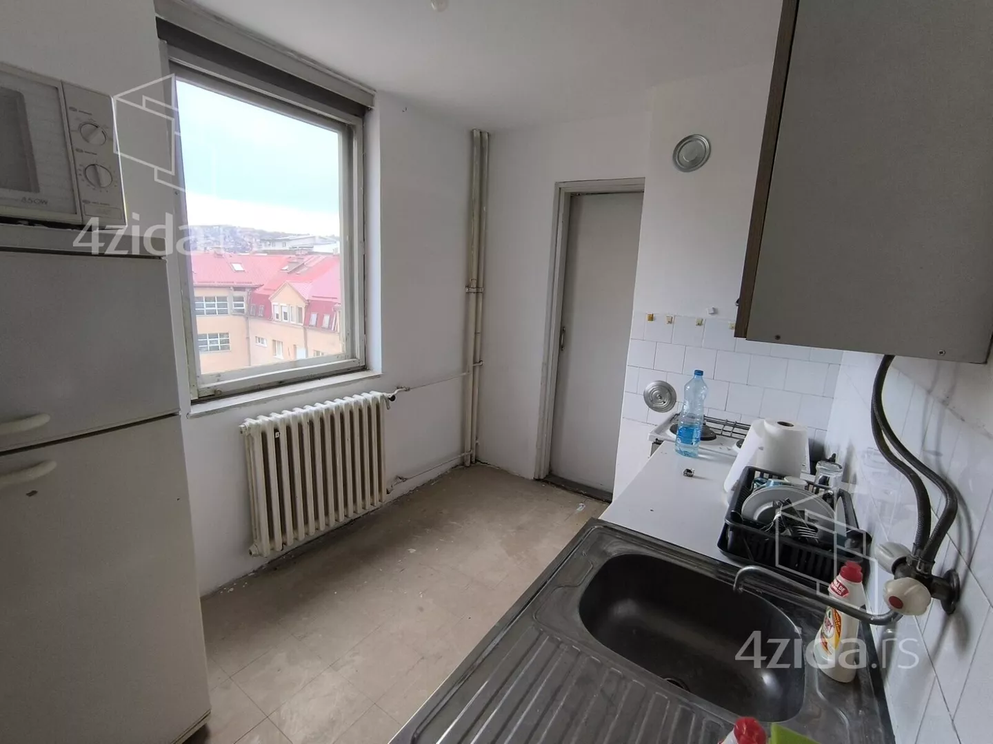 Četvoroiposoban stan | 4zida