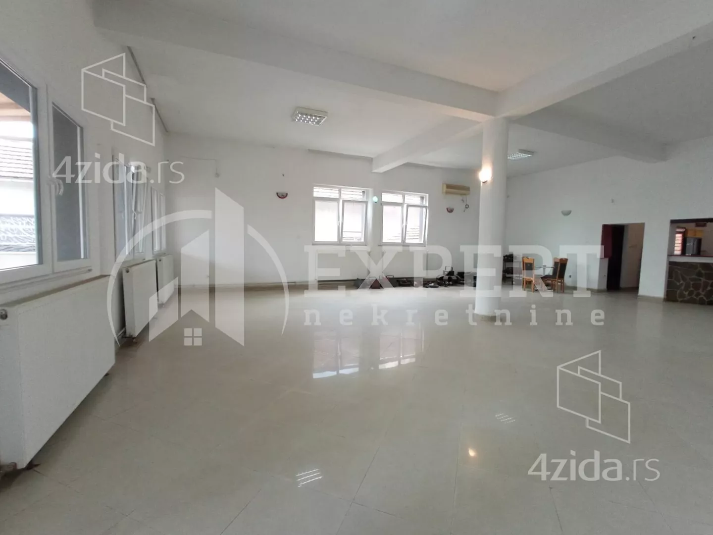Lokal | 4zida