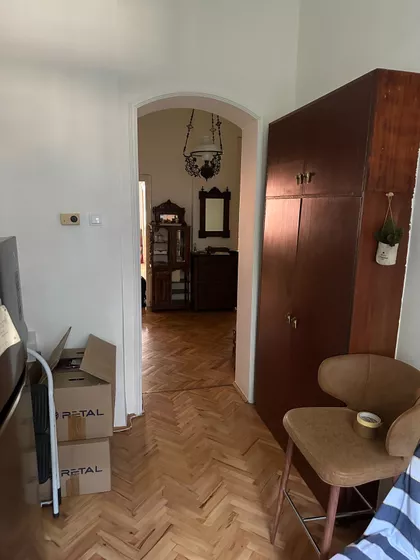 Pravni fakultet - Vračar | 4zida.rs