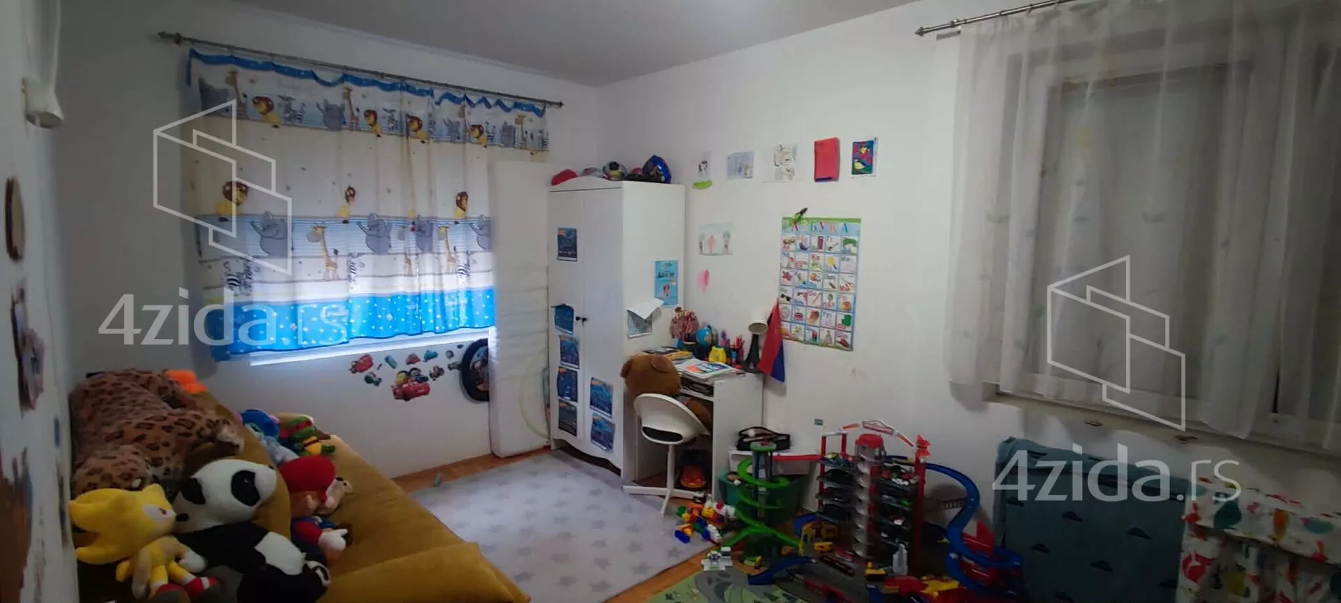 Dvoiposoban stan | 4zida