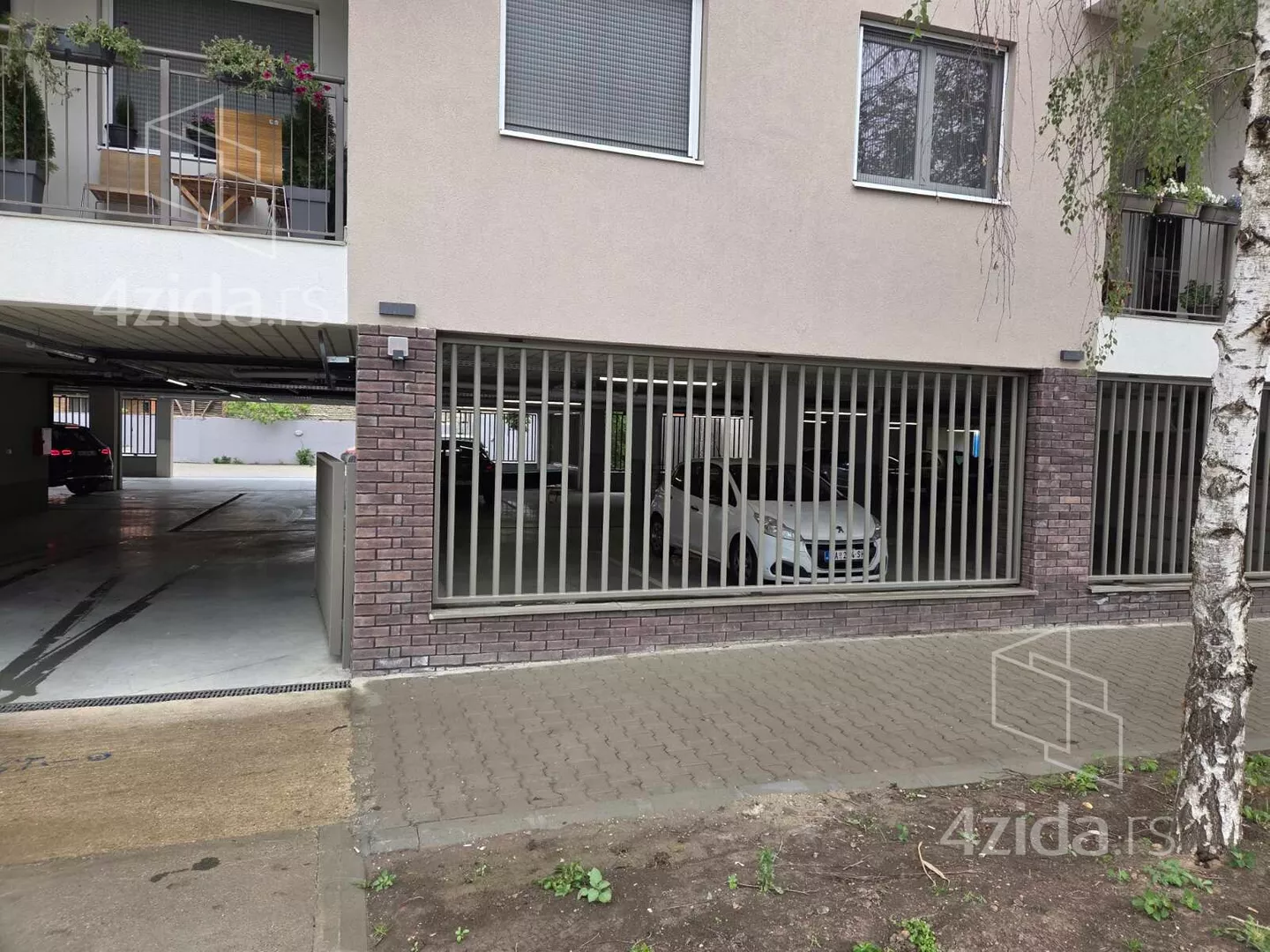 Garaža | 4zida