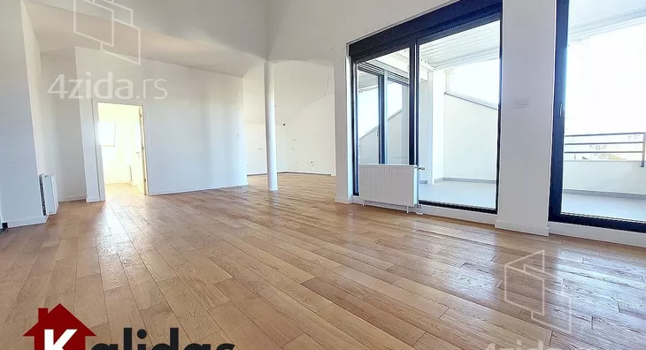 Petosoban stan | 4zida