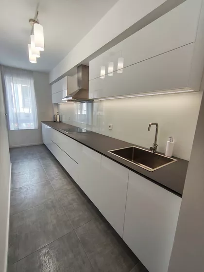 Nebojšina 41 | 4zida.rs