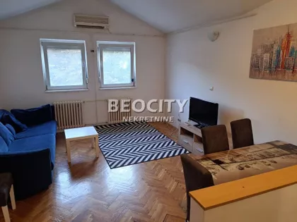 Bore Vukmirovića | 4zida.rs