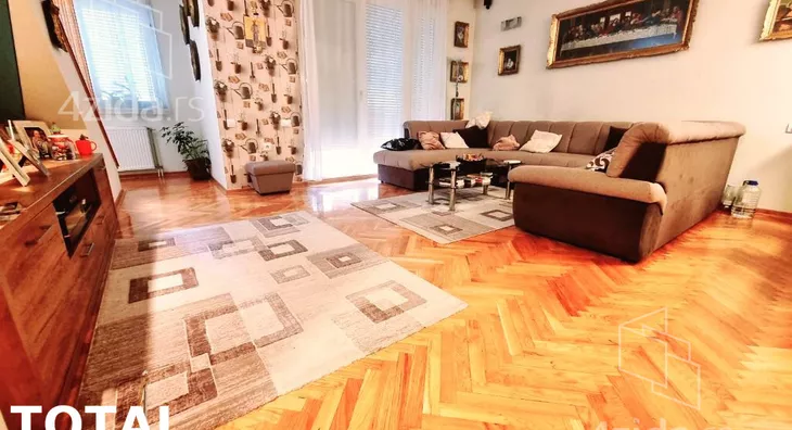 Petoiposoban stan | 4zida