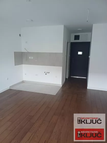 Novo Naselje | 4zida.rs