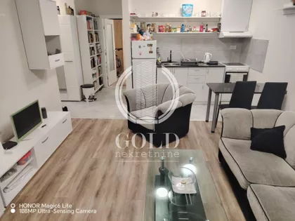 Slavonska | 4zida.rs