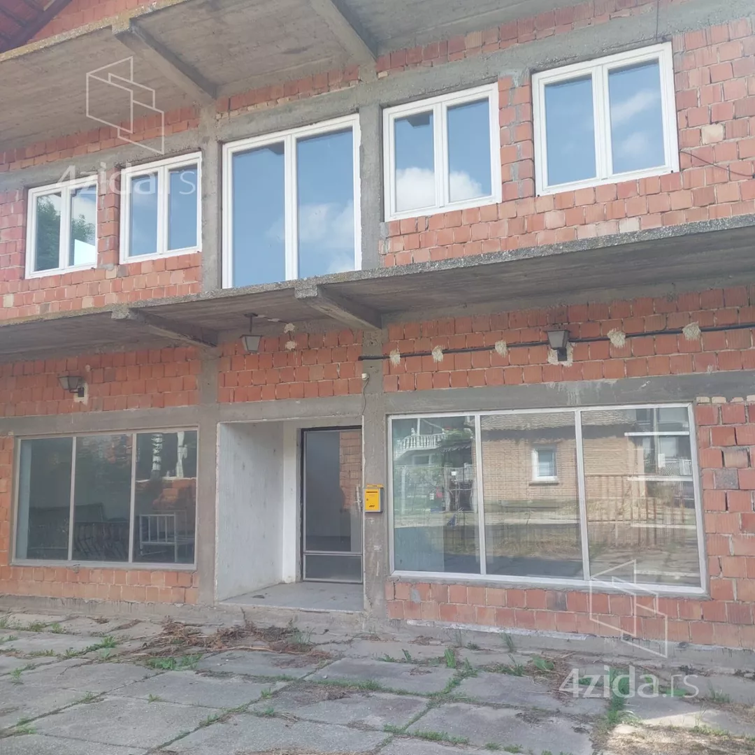 4-etažna kuća | 4zida