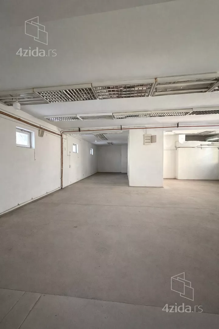 Poslovni prostor | 4zida