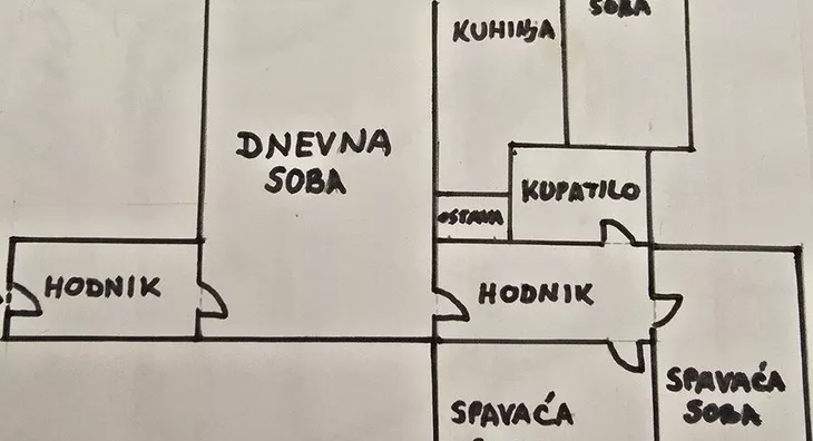 Troiposoban stan | 4zida