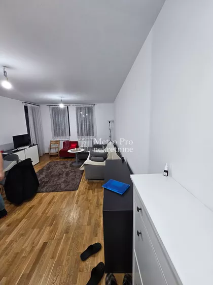 Pavla Labata | 4zida.rs