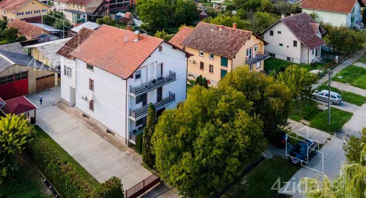 3-etažna kuća | 4zida