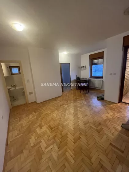 Nova Selenča | 4zida.rs