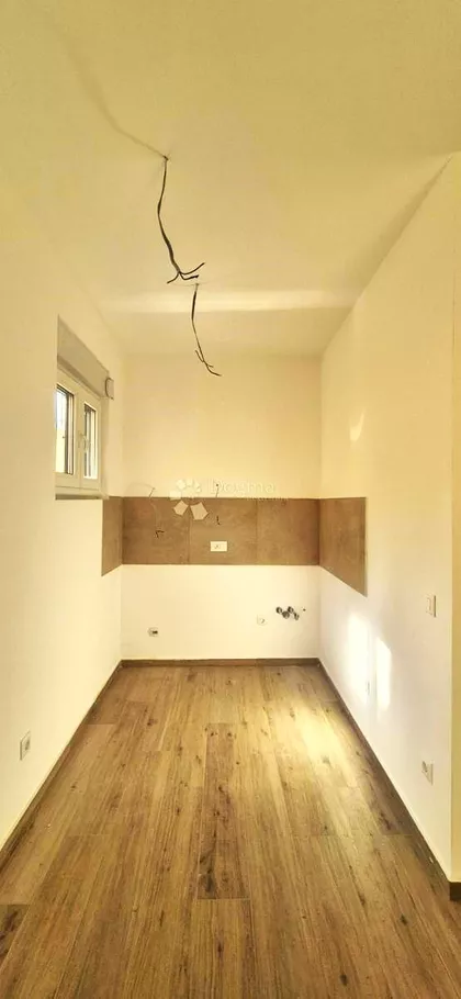 Učiteljska | 4zida.rs