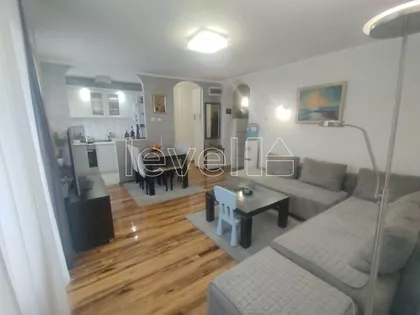 Novo Naselje | 4zida.rs