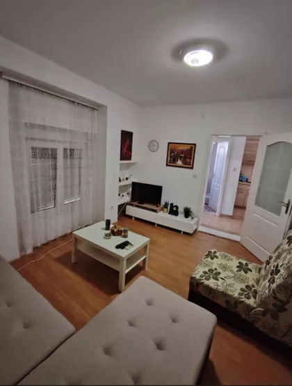 Veselina Nikolića 6 | 4zida.rs