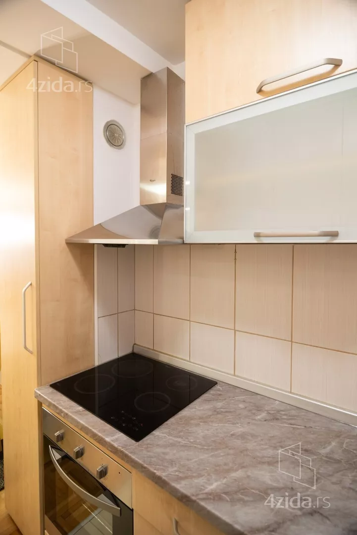 Сдается полуторакомнатная квартира, Центр, 420€, 40m² — фото
