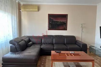 Dobropoljska | 4zida.rs