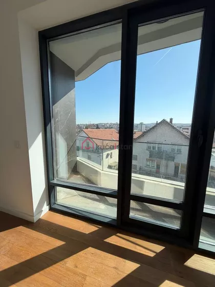 Činovnička Kolonija | 4zida.rs