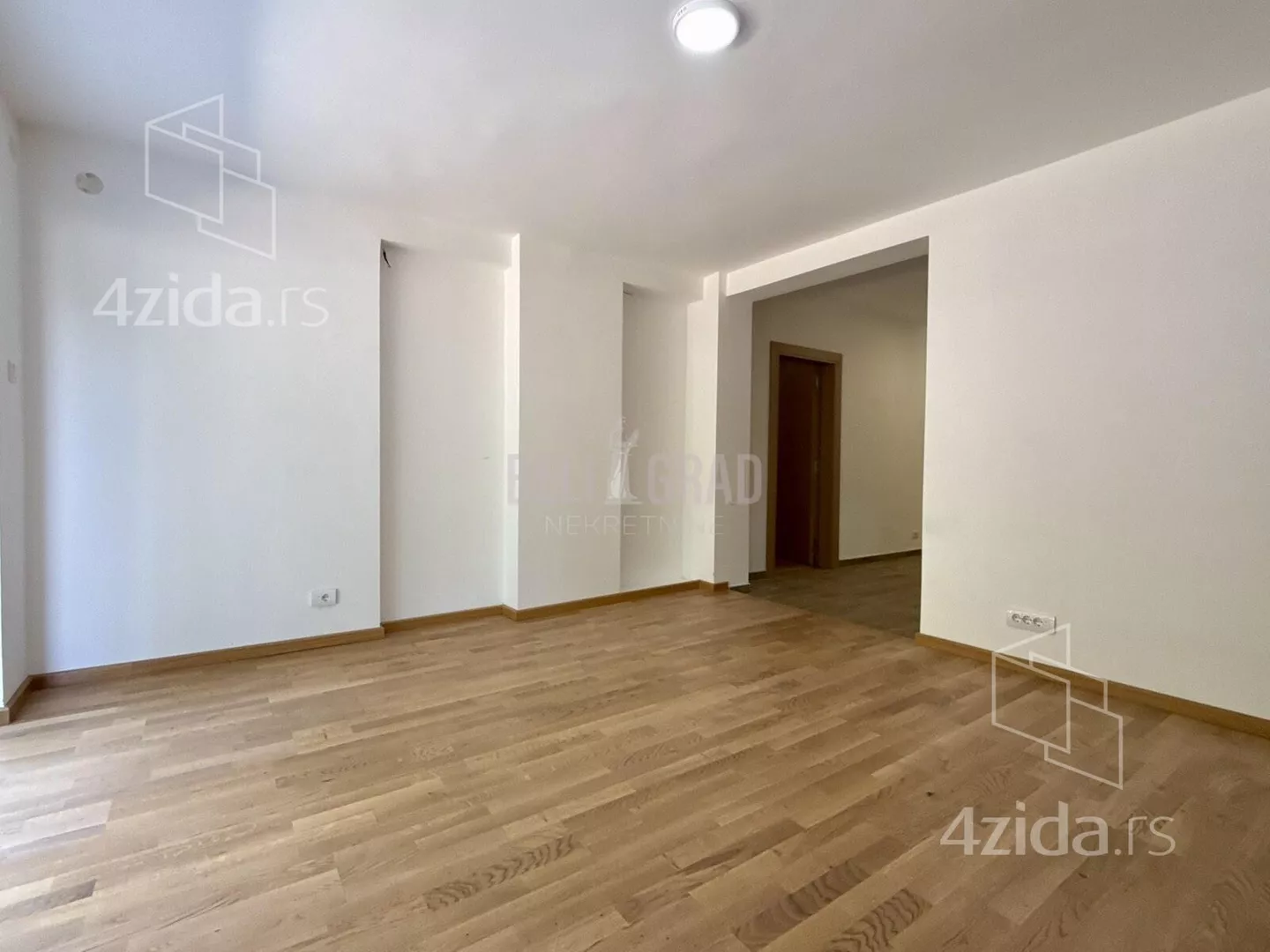 Četvoroiposoban stan | 4zida