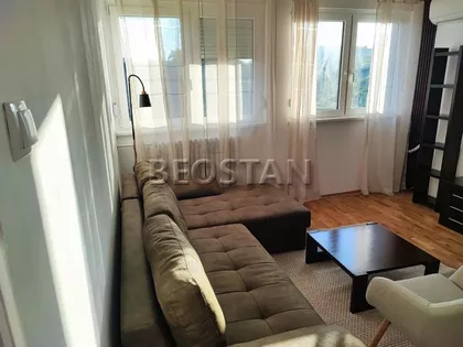 Pariske Komune | 4zida.rs