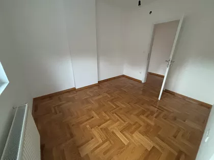Trg Kosturnica | 4zida.rs