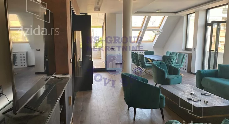 Šestosoban stan | 4zida