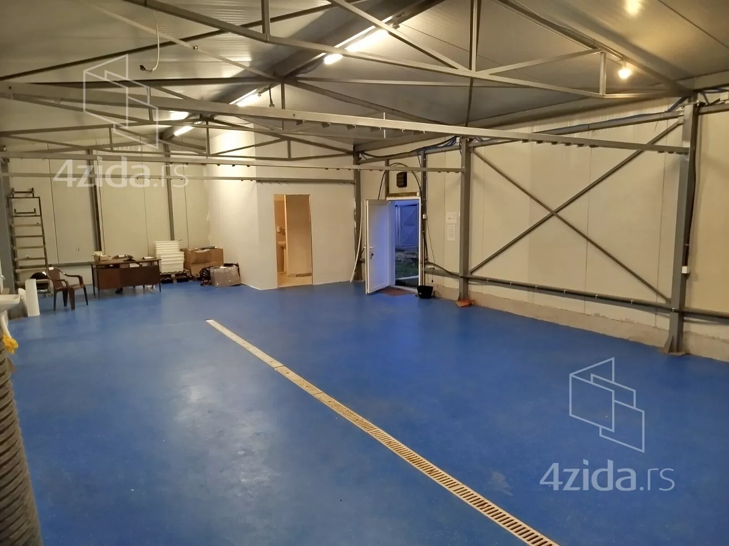 Poslovni prostor | 4zida