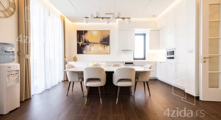 Petosoban stan | 4zida