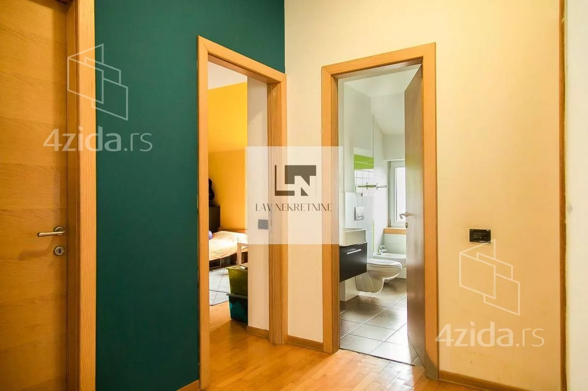 Petosoban stan | 4zida