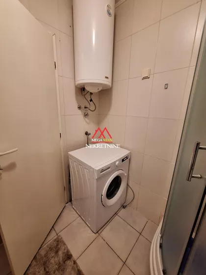 Valentina Vodnika | 4zida.rs