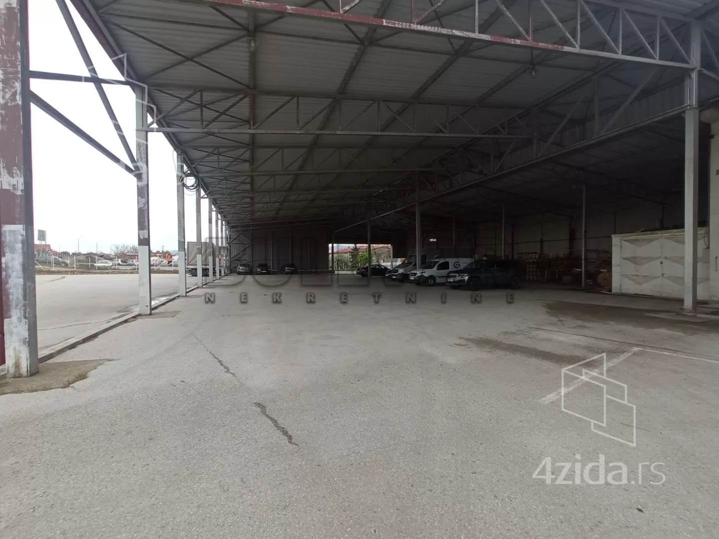 Lokal | 4zida
