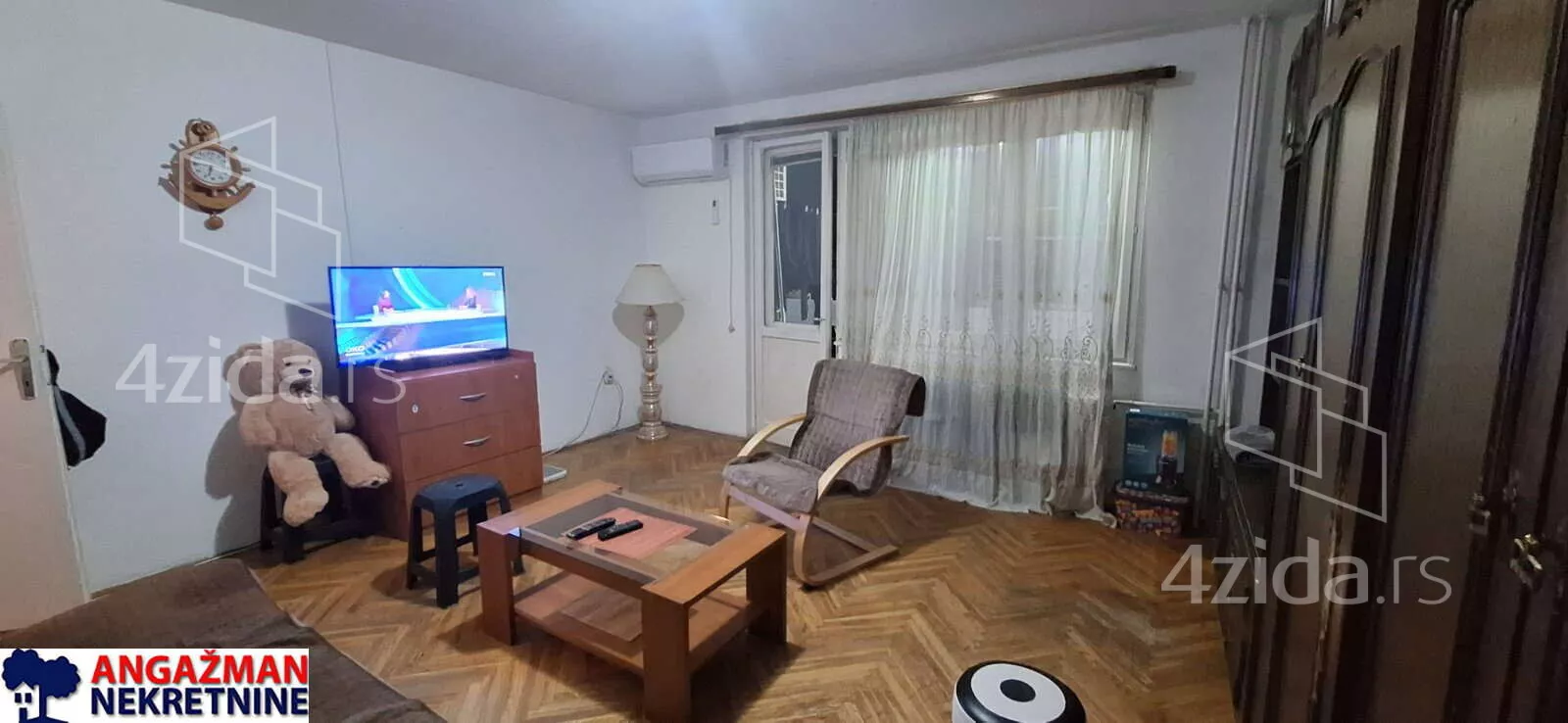 Jednoiposoban stan | 4zida