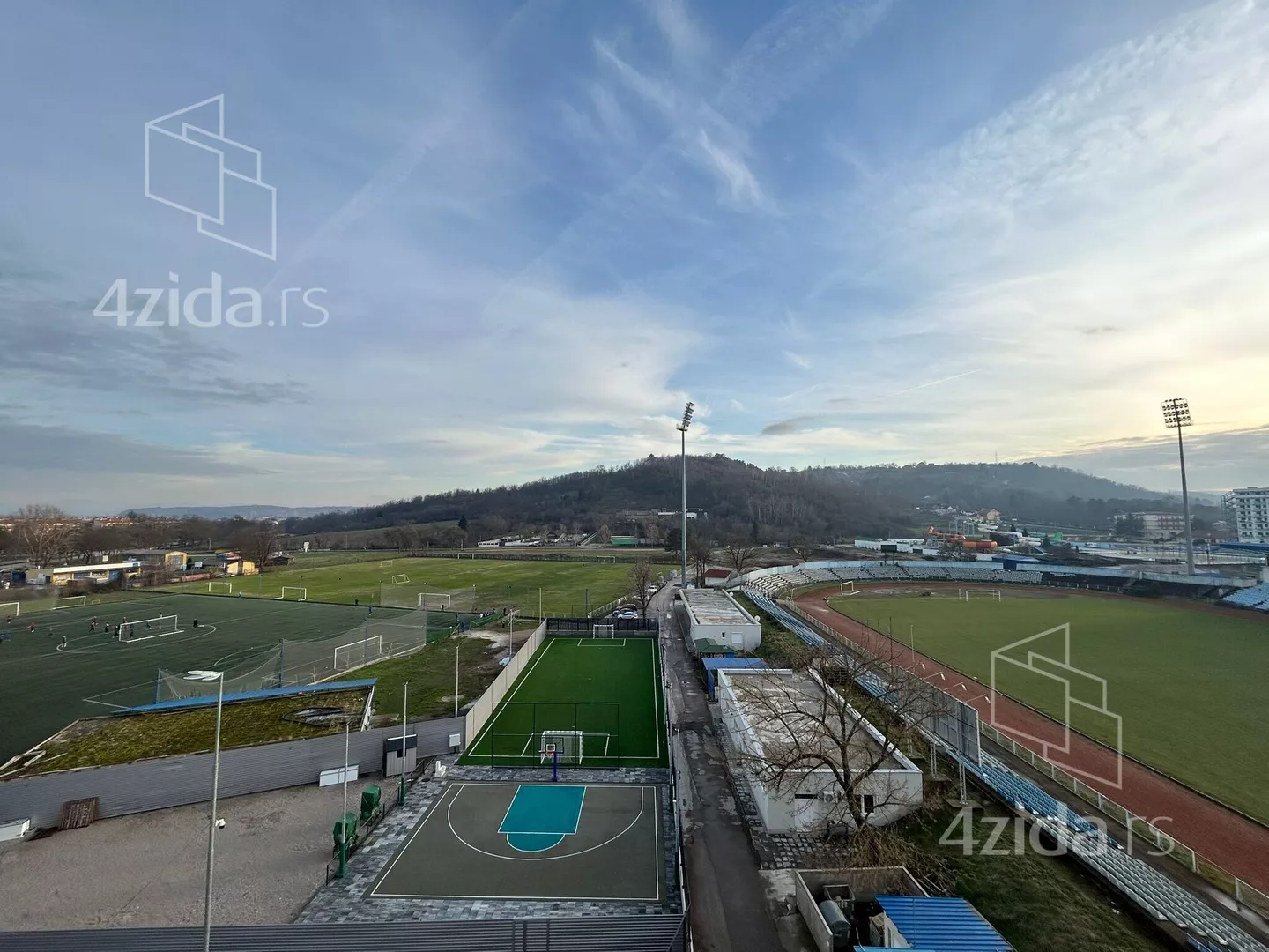 Dvoiposoban stan | 4zida