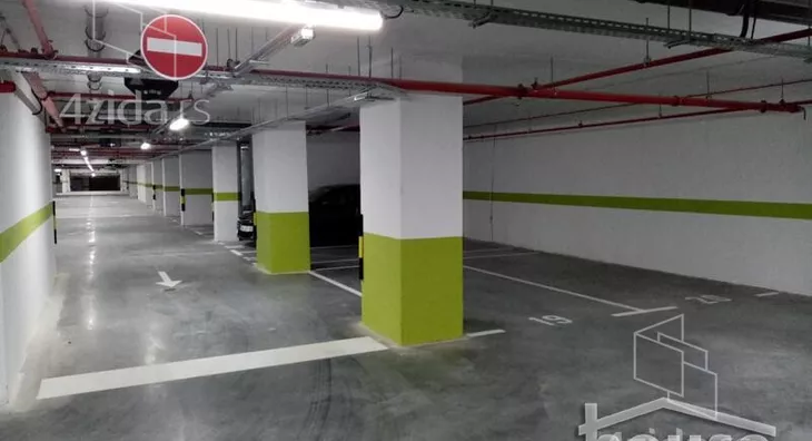Garaža | 4zida