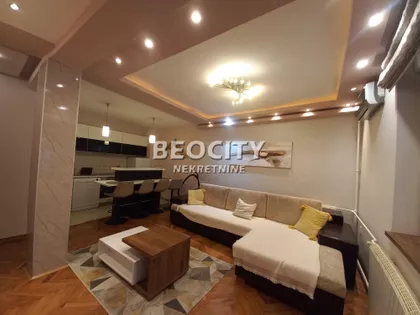 Pavla Papa | 4zida.rs