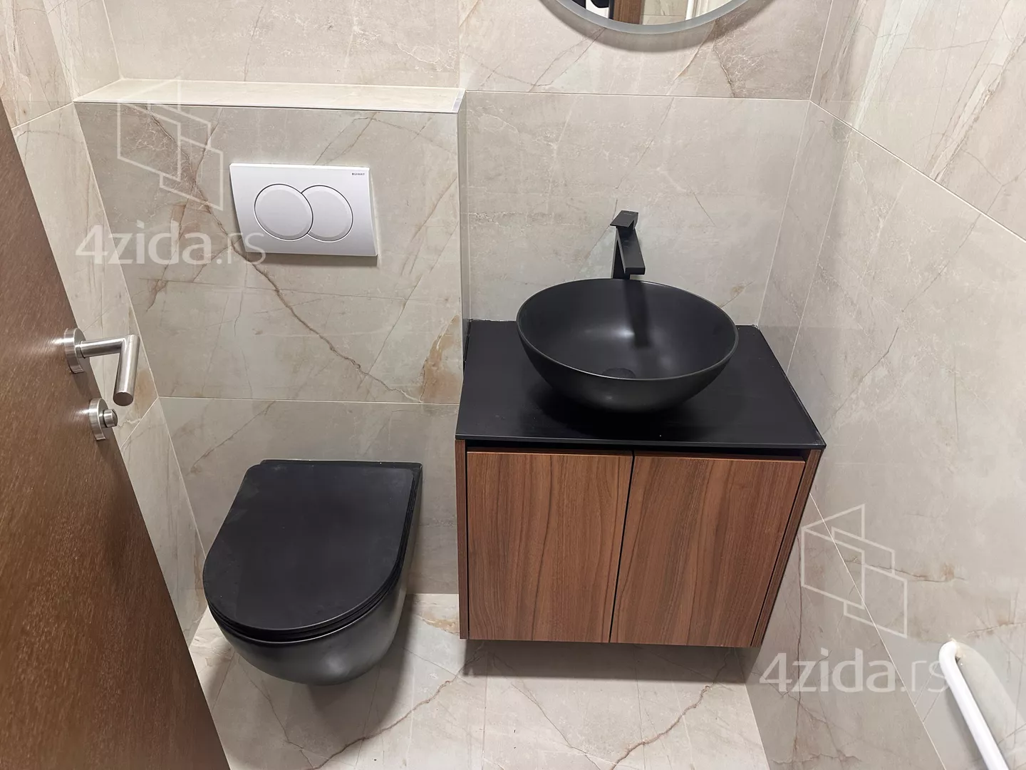 Petosoban stan | 4zida