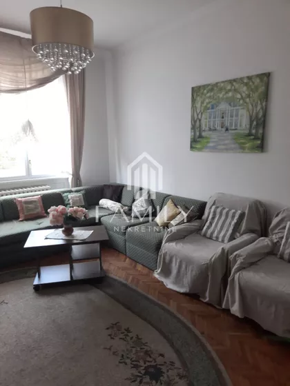 Stari Grad | 4zida.rs