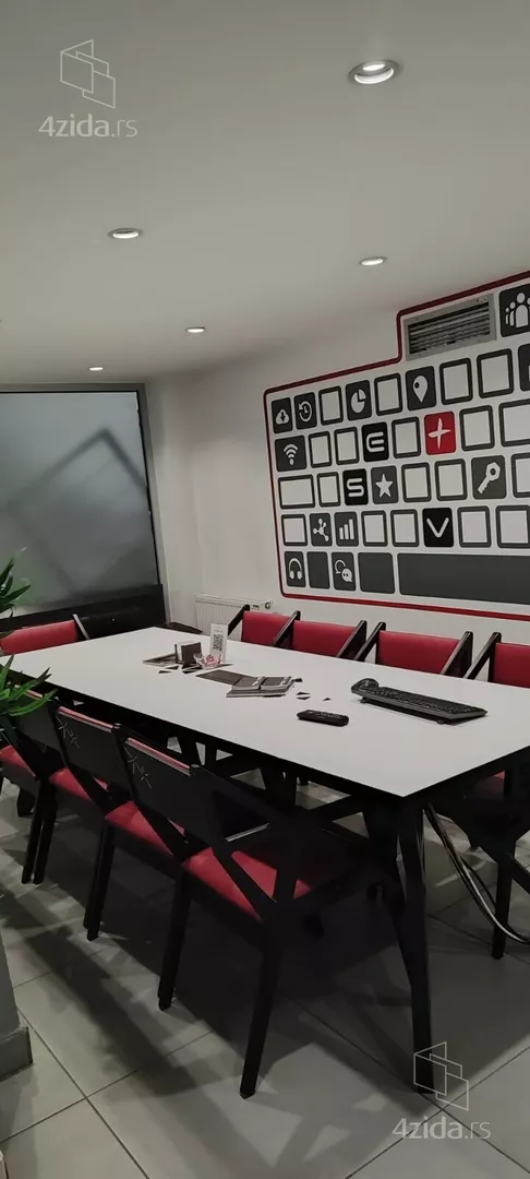 Poslovni prostor | 4zida