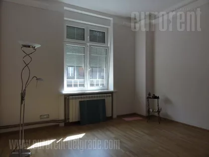 HILANDARSKA OKOLINA | 4zida.rs