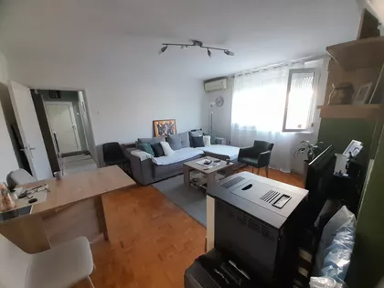 Kolonija | 4zida.rs