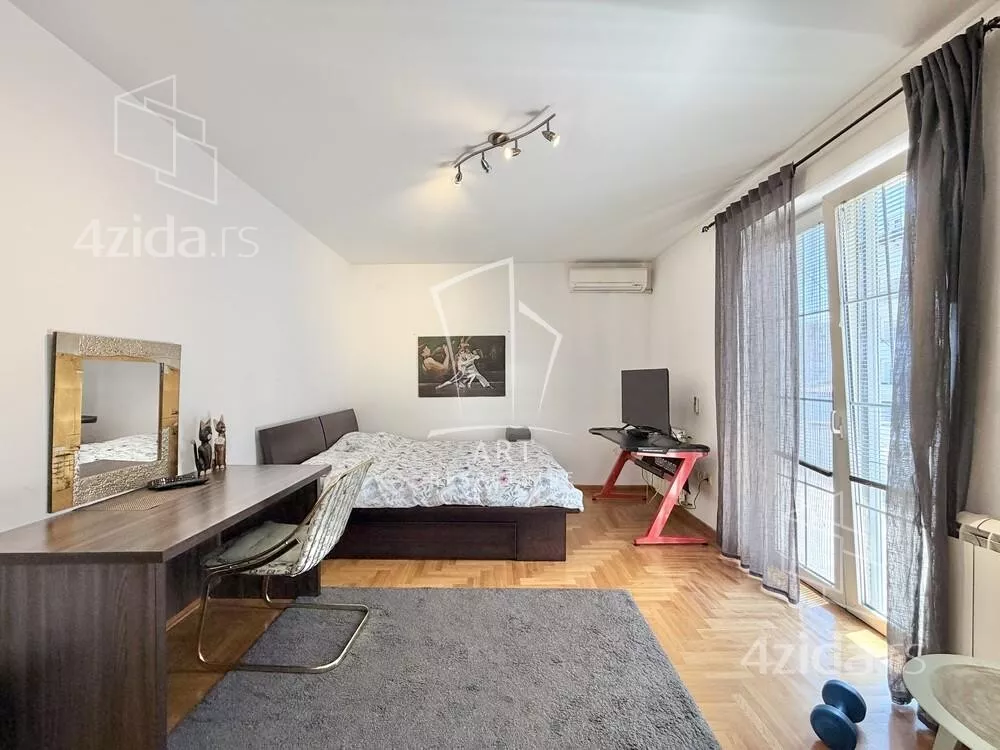 4-etažna kuća | 4zida