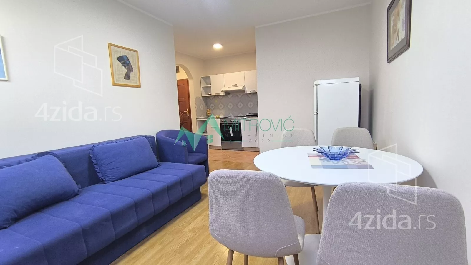 Jednoiposoban stan | 4zida