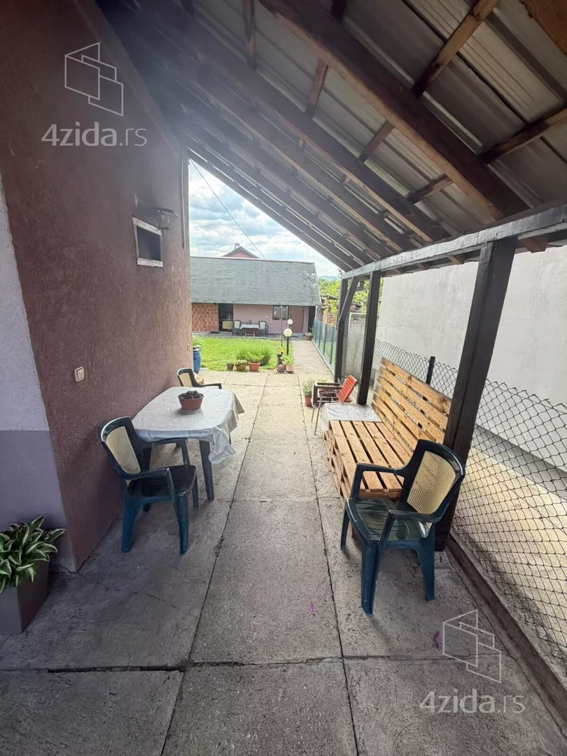 3-etažna kuća | 4zida