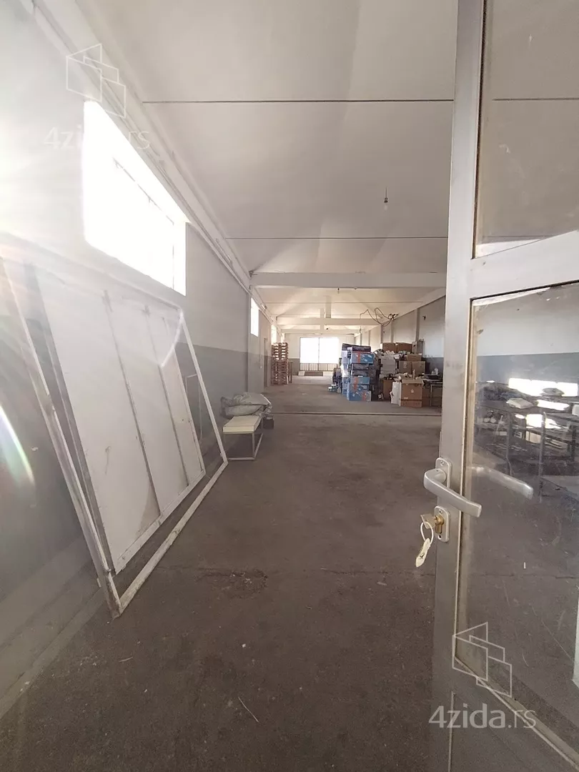Poslovni prostor | 4zida
