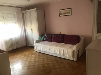 Banatić | 4zida.rs