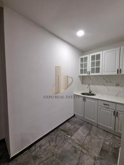 POENKAREOVA | 4zida.rs