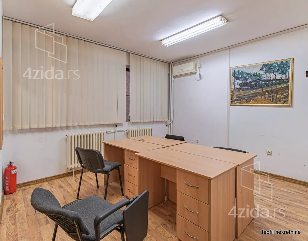Poslovni prostor | 4zida