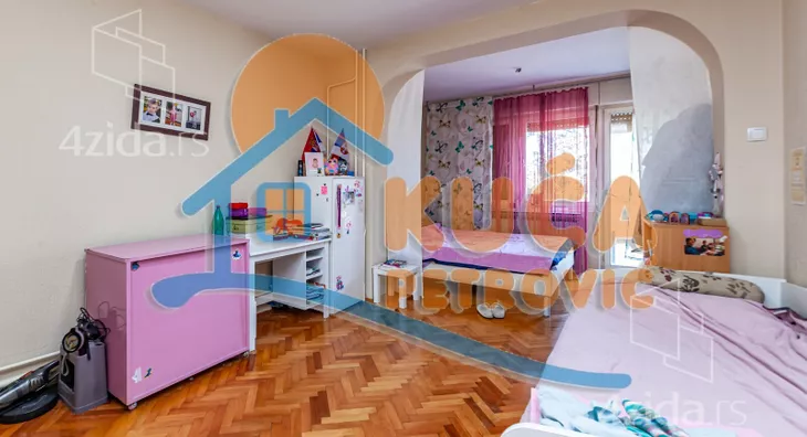 4-etažna kuća | 4zida