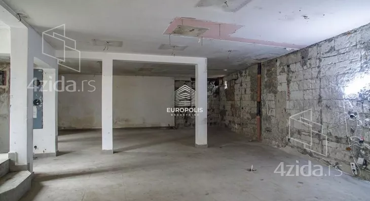 Poslovni prostor | 4zida